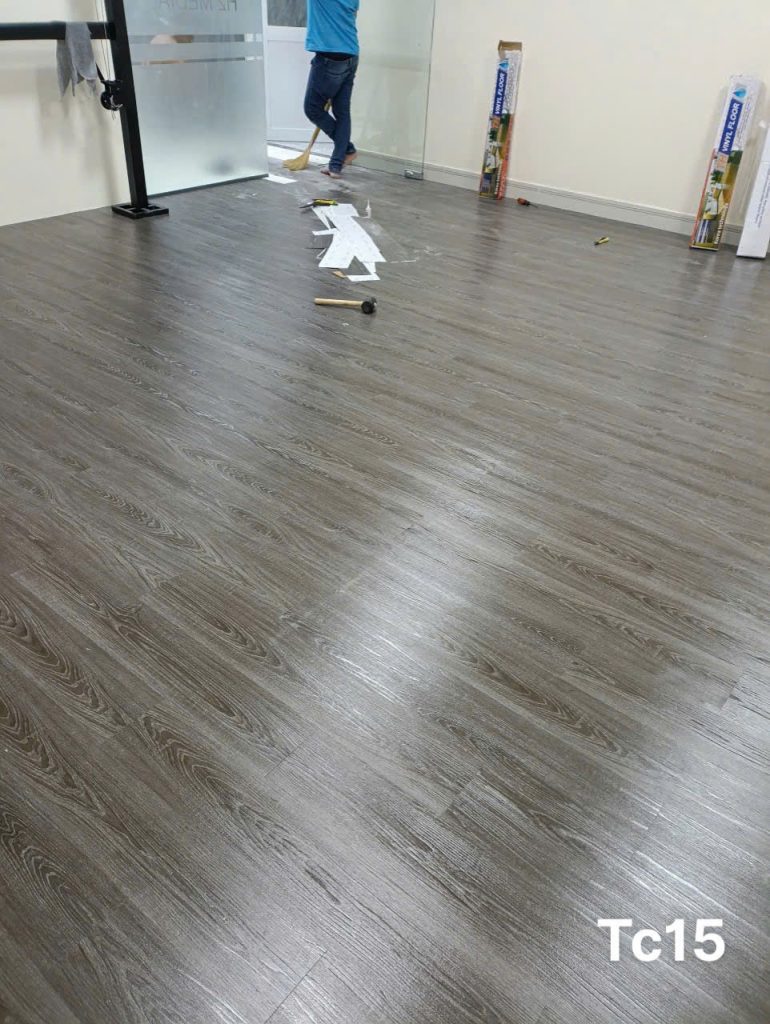 Sàn nhựa dán keo 65k