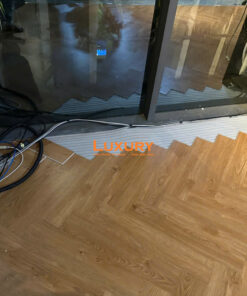 Sàn nhựa hèm khóa lắp kiểu xương cá