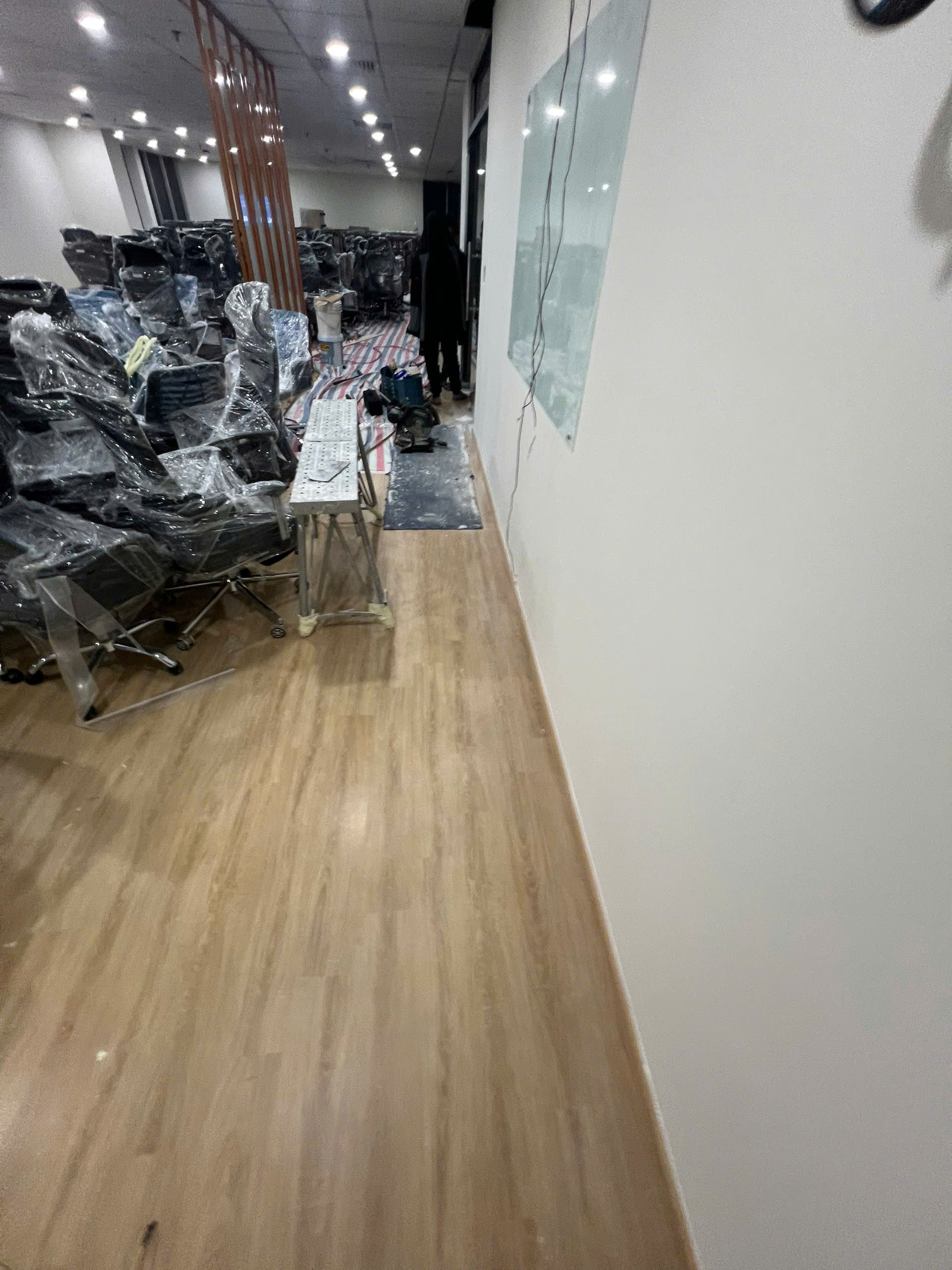 Công trình Sàn Nhựa Hèm Khóa 4mm – Mã TC74 1