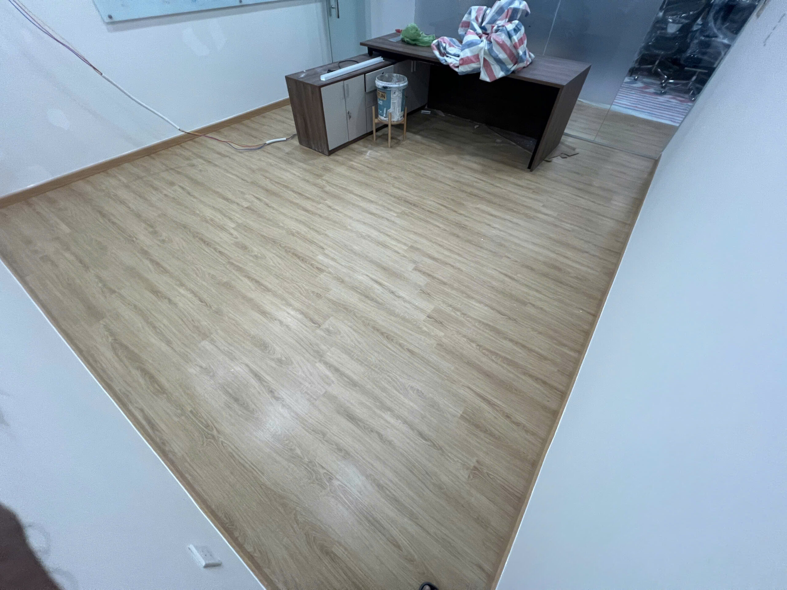 Công trình Sàn Nhựa Hèm Khóa 4mm – Mã TC74 5