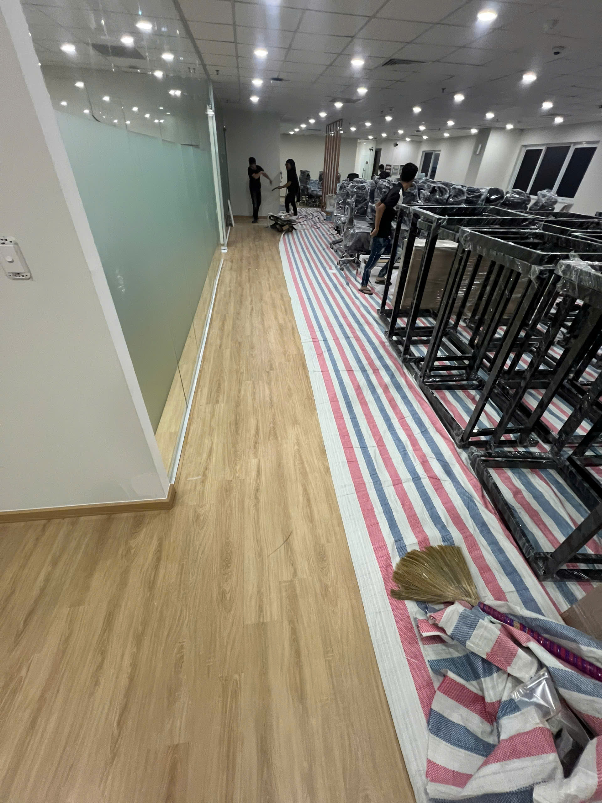 Công trình Sàn Nhựa Hèm Khóa 4mm – Mã TC74 6